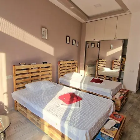Puzzle Space Hostel Yerevan Exterior photo