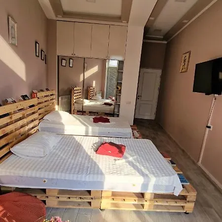 Puzzle Space Hostel Yerevan Exterior photo