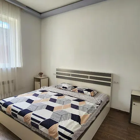 Puzzle Space Hostel Yerevan Exterior photo